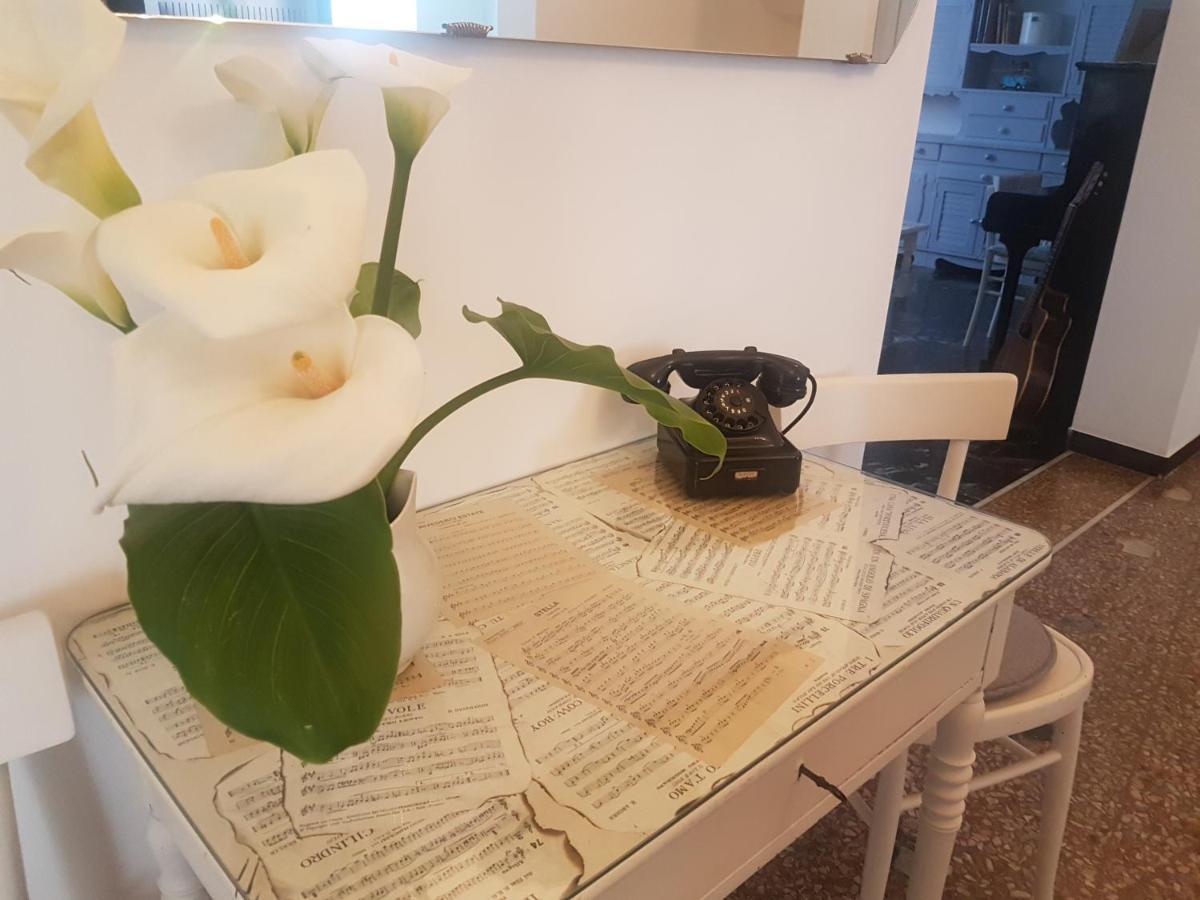 B&B Hotel Costa Azzurra Spotorno Bagian luar foto